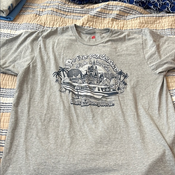 Disney Gray Tee with Monorail and the Spanish monorail warning, XXL, EUC - Picture 2 of 4